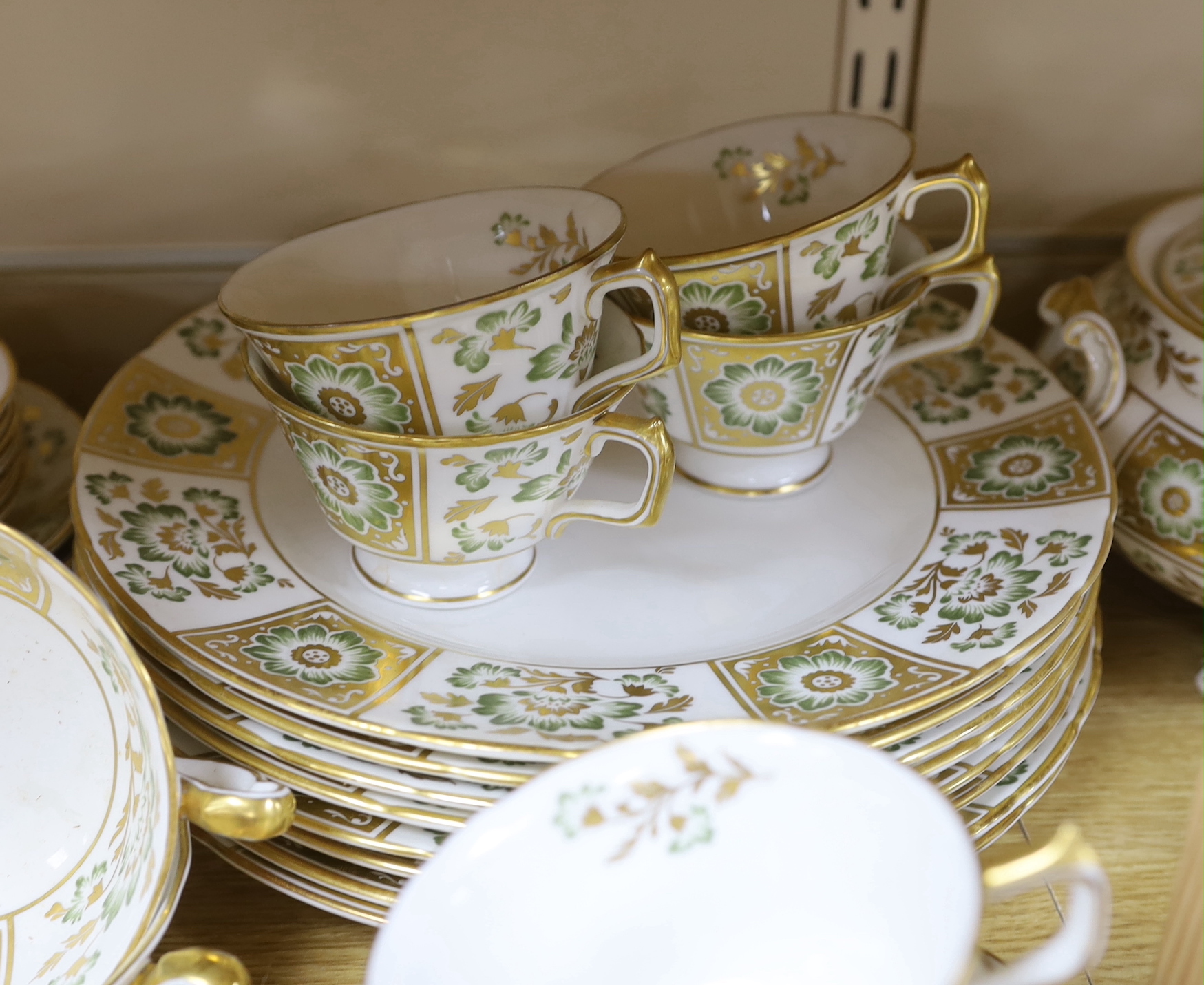 A Royal Crown Derby “Green Derby Panel” dinner, tea and coffee service